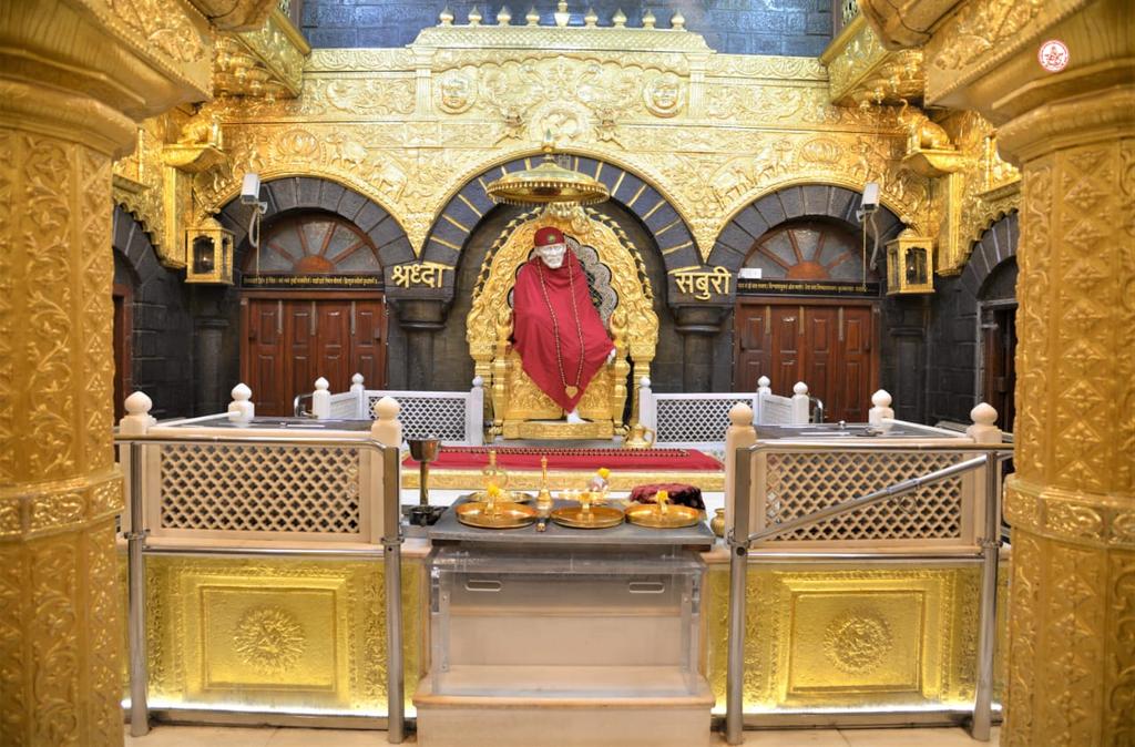 SSSTShirdi's tweet photo. *श्री साईबाबा संस्थान विश्वस्तव्यवस्था,शिर्डी*
     *मंगळवार दिनांक ०५ मे २०२०*
        *🌹शेजारती 🌹* https://t.co/ToPOxxaz38