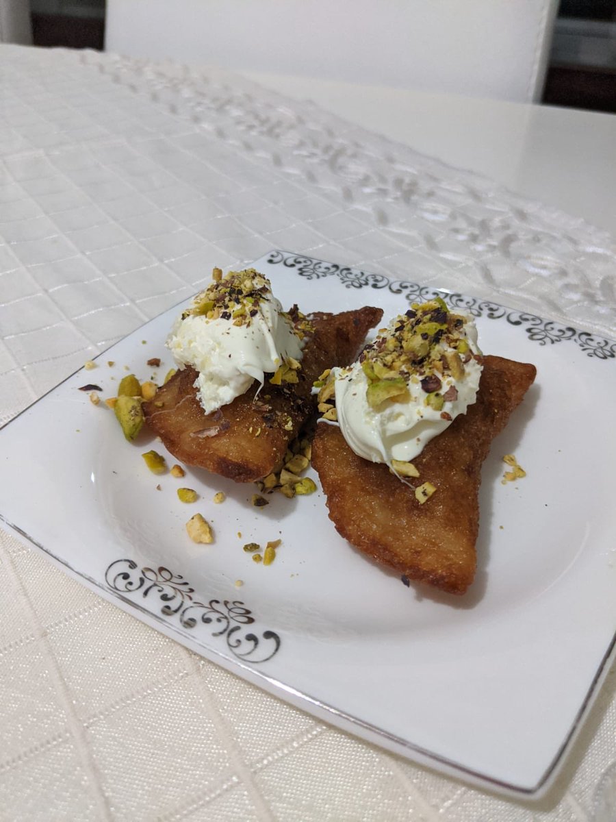 AliBakeer's tweet photo. 🇹🇷🇹🇷My wife’s first indigenous #Arab Qatayef/#Katayef also know in #Turkey as “Taş kadayıf” 😋😋
#Ankara https://t.co/PluiHD9olt