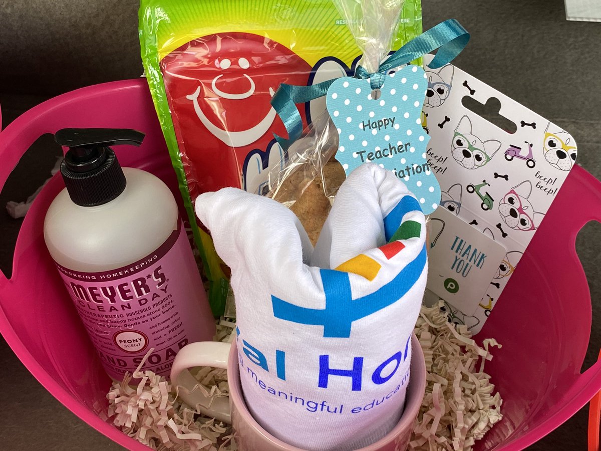 shawnwigg's tweet photo. Day 2 of #TeacherAppreciationWeek2020 is in the books! We drove to each @DuvalSchools #math specialist home in order to deliver a “Quarantine Survival Kit” and an appreciation yard sign. Care for people who care for others!! #duvalhomeroom #iteachmath @DcpsMath https://t.co/VUiQ8Yj5MV