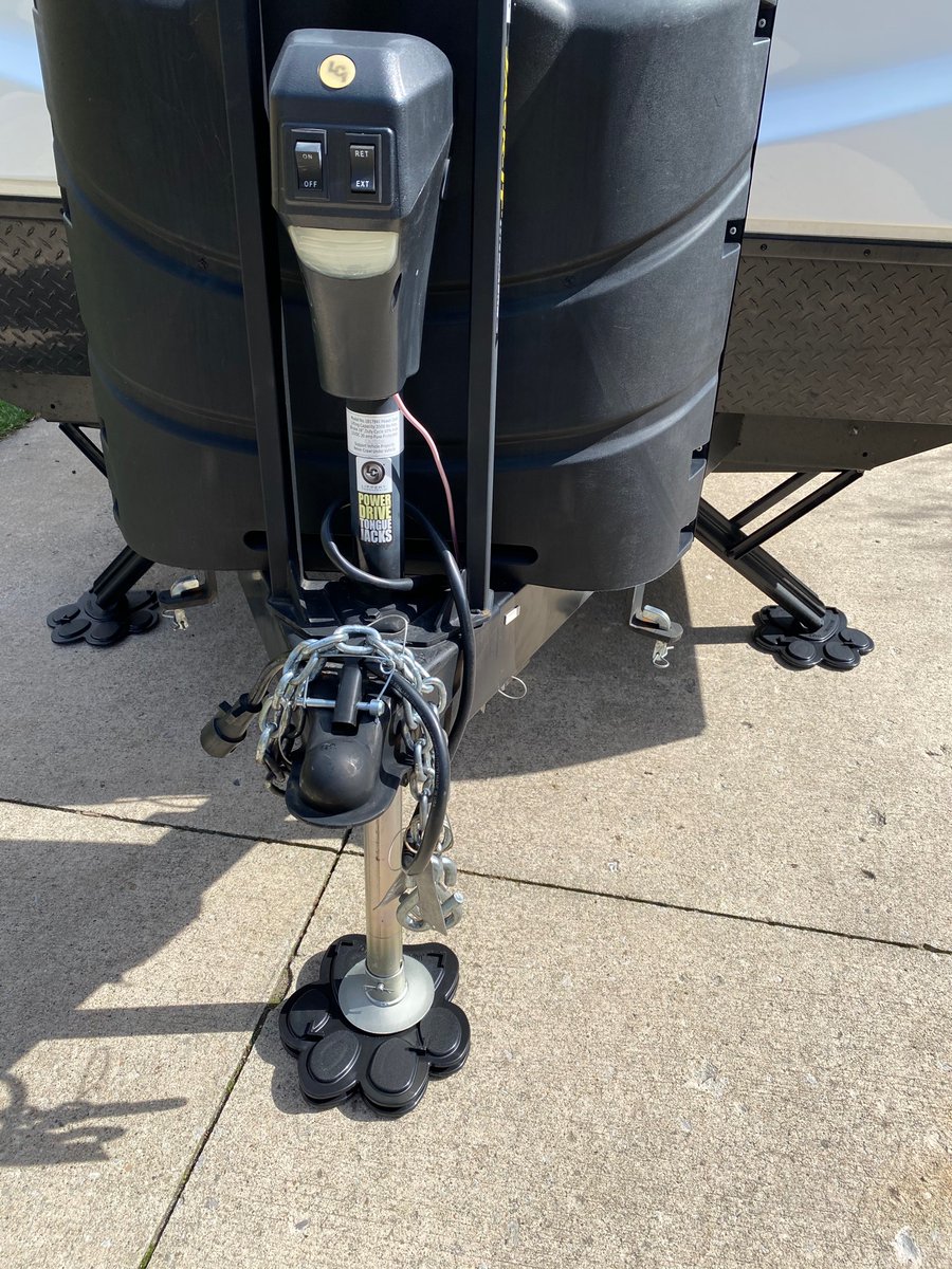 JackTracksRV's tweet photo. The Dog Paw stabilizing pads are a great compliment to any trailer, but especially for dog owners!
#RVLife #campingworld #rvgiveaway #rv #camping #TravelTuesday #DogsofTwittter #doglovers #LeaveNothingButTracks https://t.co/3b59OiQDfz
