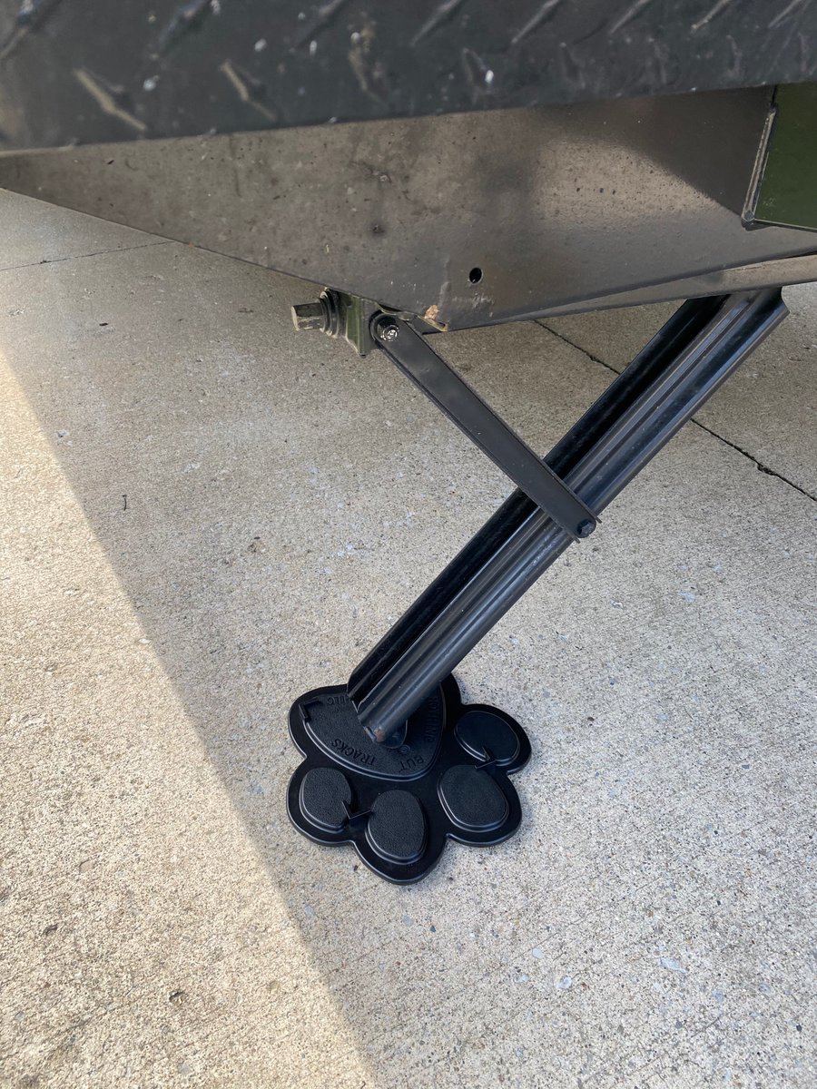 JackTracksRV's tweet photo. The Dog Paw stabilizing pads are a great compliment to any trailer, but especially for dog owners!
#RVLife #campingworld #rvgiveaway #rv #camping #TravelTuesday #DogsofTwittter #doglovers #LeaveNothingButTracks https://t.co/3b59OiQDfz