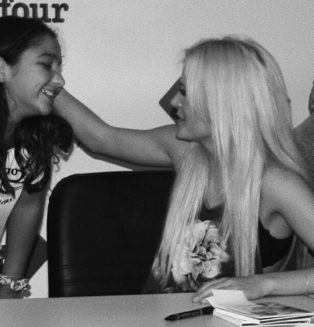 obviouslynuria's tweet photo. feliz cumpleaños @AlbaSweetC!! un año más aquí, con ganas de todo lo que se viene. aquí estaré siempre, te quiero y te echo muchísimo de menos!! 💞 #Sweet28Alba https://t.co/njF9RUafO8