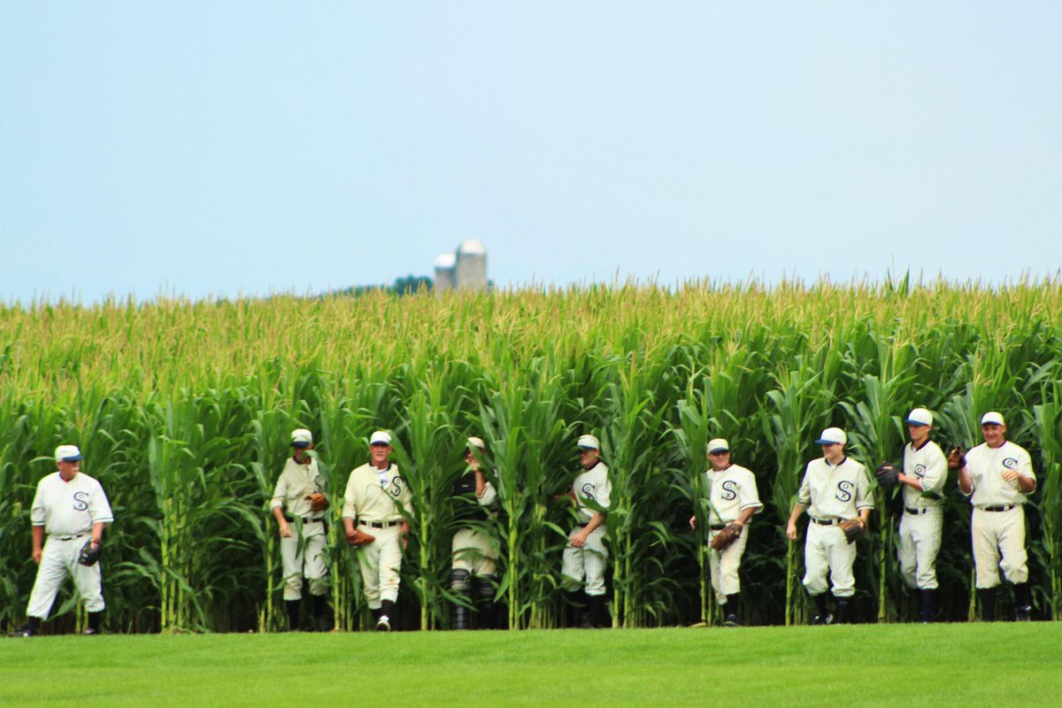 MLBONFOX's tweet photo. “Is This Heaven? No, It's Iowa."

On this date 31 years ago, Field of Dreams was released ⚾️ https://t.co/YtIYvTkpku