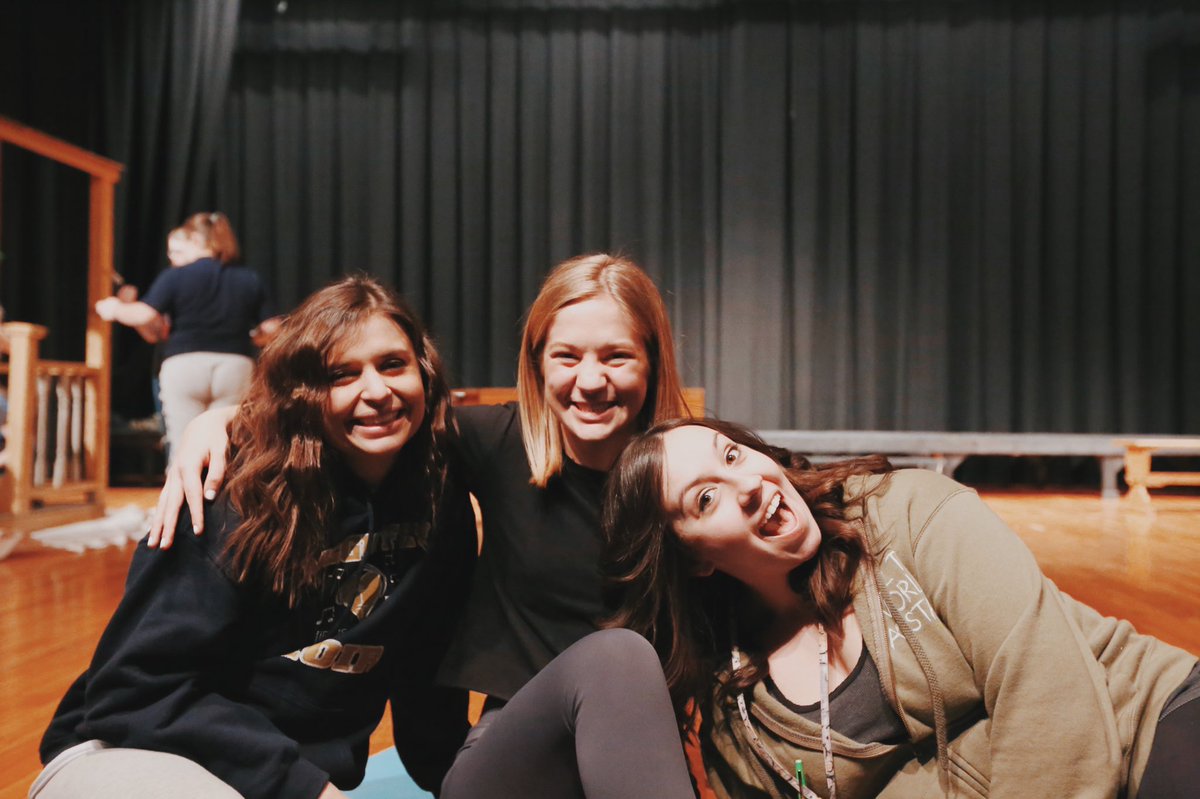 cassiedietrich0's tweet photo. Im late on “my hero Monday” but I wanted to give a huge shoutout to two of the most dedicated and passionate teachers I have ever had!! @McGuffeyChoir and @deconciliiss are amazing role models and Im so grateful to have them in my life❤️ https://t.co/PUEPaEtFH2