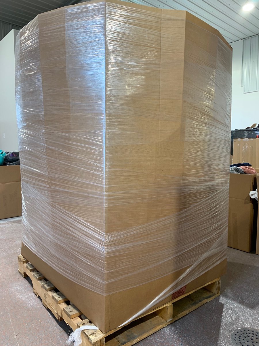 #liquidation #resale #clothing #consignment #fleemarket
Clearance Sale!! Take an additional 15% off your entire order when you use Coupon Code SAVE15 at checkout. 
To view any of our clothing lots, go to: Durvy.com