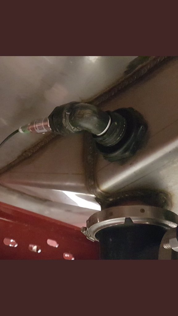 simoninnovation's tweet photo. @LouieDN @industries_cap Use a 3/4” Bulkhead in the Center most part of the tank. This will give you absolutely the best accuracy. It’s recommended and worth doing. https://t.co/tticbCJlhp