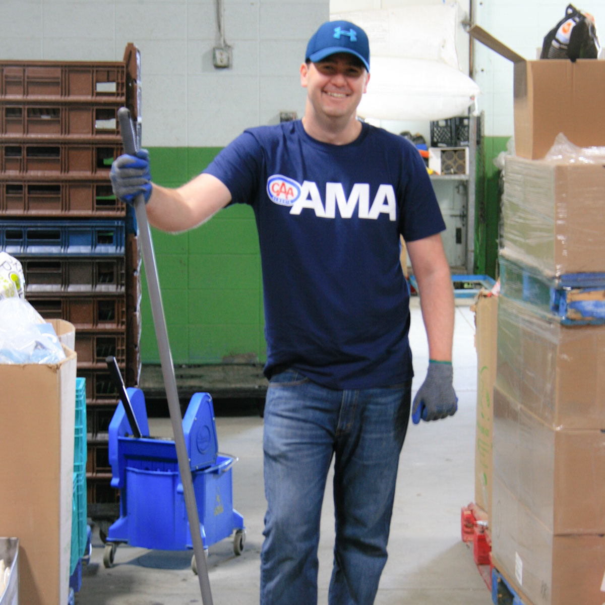 AMAcommunity's tweet photo. How are you spreading kindness today? Our team members have been out in the community as part of our AMA Cares initiative with community cleanups, volunteering at Alberta Food banks, driving for Meals on Wheels, and donating at @CanadasLifeline. #GivingTuesdayCA #AMAcommunity https://t.co/liDNsVG00l