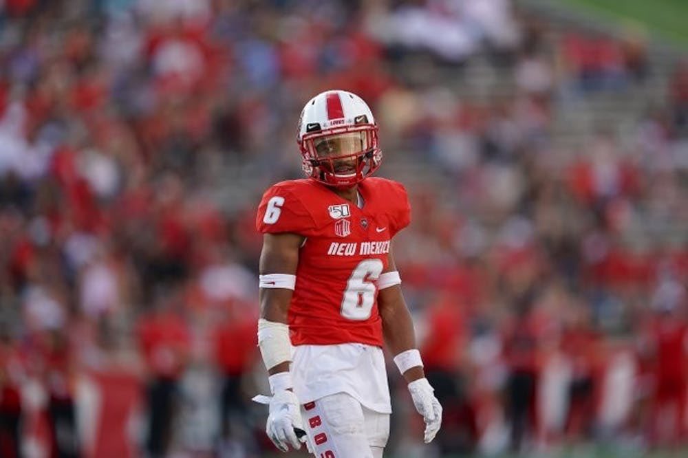Jbfor6's tweet photo. #AGTG blessed to receive an offer from the University of New Mexico @RedOakCoach @rohawksfootball @CoachQ20 @CoachDWarehime https://t.co/qrHwtS4YDl