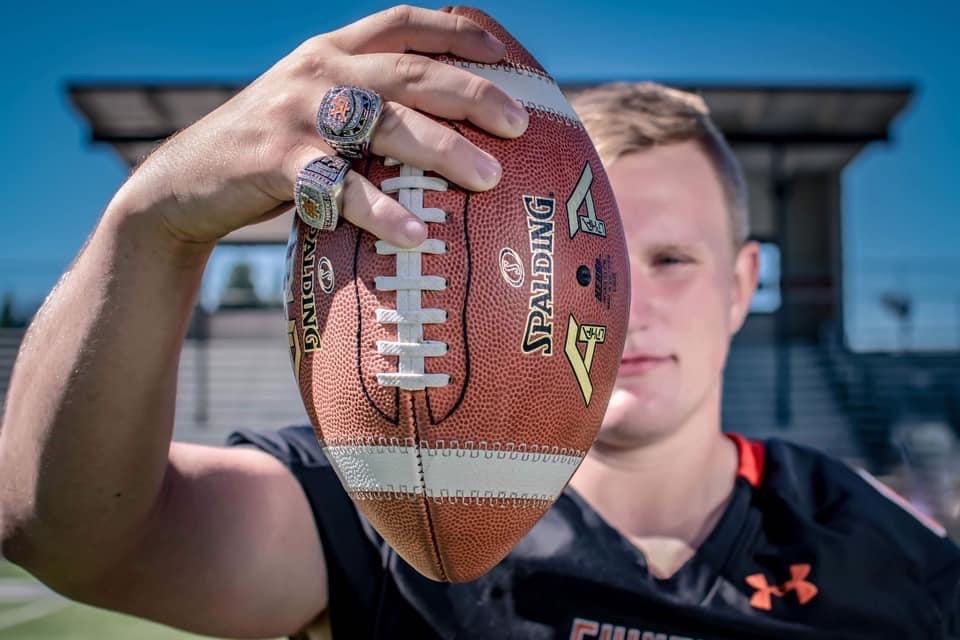 nooknation's tweet photo. Hey Nook Nation! our LOI Signing celebration for Sutton Moon got cancelled due to the school closure - BUT on Thursday we are going to have a DRIVE by Celebration for him at 5:30- 6:30 in the stadium lot - Drive by and Honk/Wave/Cheer in support! https://t.co/2l98J0CYzZ