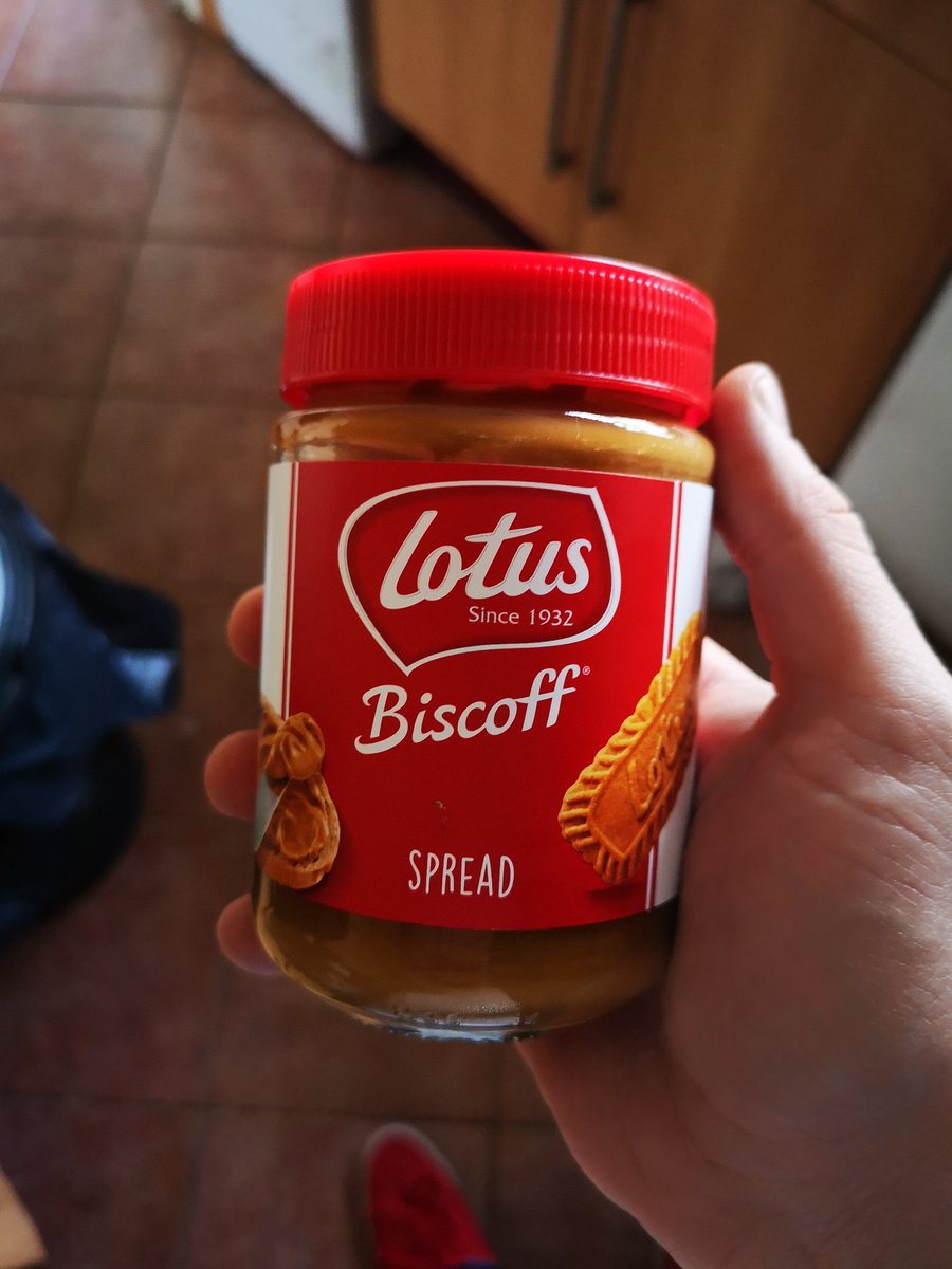 garyd94's tweet photo. I'm sneaking into the kitchen to have more without the wife knowing. I can't stop myself

So flipping delicious 
#iwantmore #delicious #cantstopmyself @lotusbiscoffUK https://t.co/sqGozTKse5