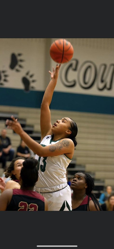 devin_1313's tweet photo. 110% committed! Blessed to say I am a officially a Tornado! #woosh #TornadoNation #AGTG @Connally_GBB @MayberryDerwin @atxelitebball @MPEliteBB https://t.co/1DF0yNLx7g