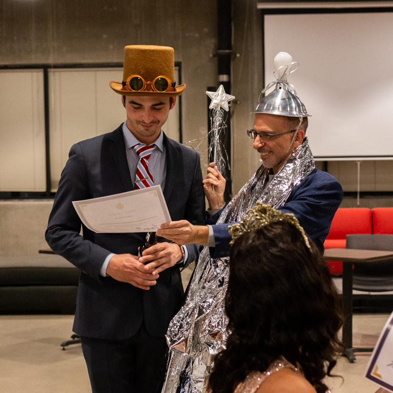 ToolboxLA's tweet photo. That moment when Eric Paul Rose blesses you with a certificate and his magic wand. Sign up for Shared Desk Membership today so you don’t miss out on moments like these at https://t.co/B4W1pBFom3
#coworking #meetup #networking #coworkinglife #flexoffice #sfvtech #toolboxla https://t.co/m7Y8rXHRlU