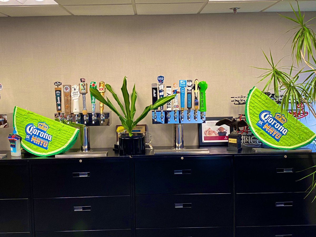 DanHenryDist's tweet image. We’re celebrating Cinco De Mayo in the workplace still, are you? Celebrate the day of Mexican Victory with Mexican made beer Corona Extra and Modelo! #CoronaDeMayo #ModeloDeMayo