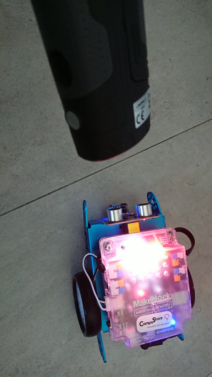 josecodetech's tweet photo. Crea un detector de paso, usando el #sensor de iluminacion de #mBot. El sensor detectara si pasa alguien al cortar la fuente de luz, emitira un sonido y cambiara el color de los leds. -> https://t.co/mm4eDgn8YQ #programandoEnCuarentena #scratchAtHome #programming #programando https://t.co/ot1RKFeTHF