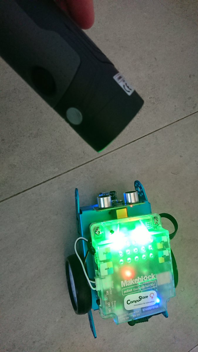 josecodetech's tweet photo. Crea un detector de paso, usando el #sensor de iluminacion de #mBot. El sensor detectara si pasa alguien al cortar la fuente de luz, emitira un sonido y cambiara el color de los leds. -> https://t.co/mm4eDgn8YQ #programandoEnCuarentena #scratchAtHome #programming #programando https://t.co/ot1RKFeTHF
