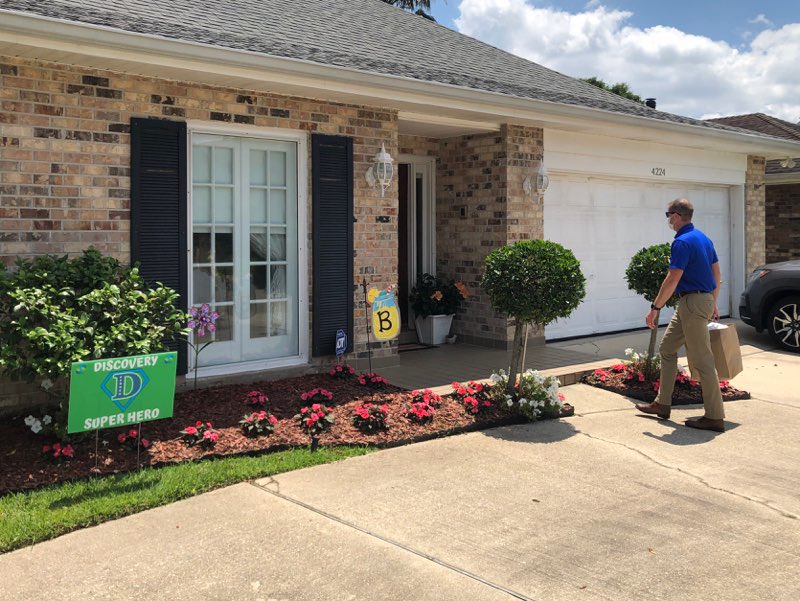 cadebrumley's tweet photo. 🌮 Cinco De Mayo 🌮

Home Delivery for Teacher Appreciation Week. 🏡

Celebrating Kenner Discovery Charter School’s Erin Bruno - a 1st grade teacher. 👩🏻‍🏫

Mrs. Bruno helps us get 50,000 kids the education they deserve in @JPschools !

@discoveryhsf @pattyglaser @LAPCSTeam https://t.co/yNSQMAipol