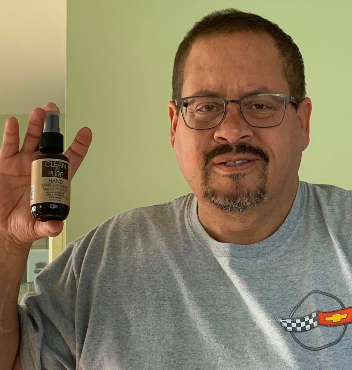 cleanpurespray's tweet photo. This guys got clean and sanitized hands!! You can too! Place your order today. Link to site in bio! Just do it! #coronavirus #CleanHandsSaveLives #WashYourHands https://t.co/kkpcxHtGJn