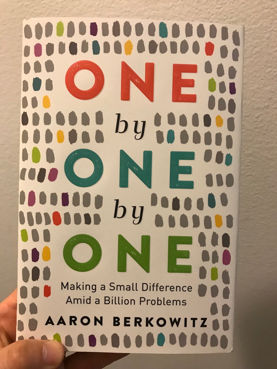 AaronLBerkowitz's tweet photo. After years of work on this, it's amazing to see/hold the first copy. I am so grateful to the incredible team @HarperOne for taking these stories of #globalhealth and #SocialJustice work with @PIH @ZanmiLasanteht @BrighamWomens from idea to reality!
https://t.co/abRlvImbku https://t.co/R8kT64BLvr