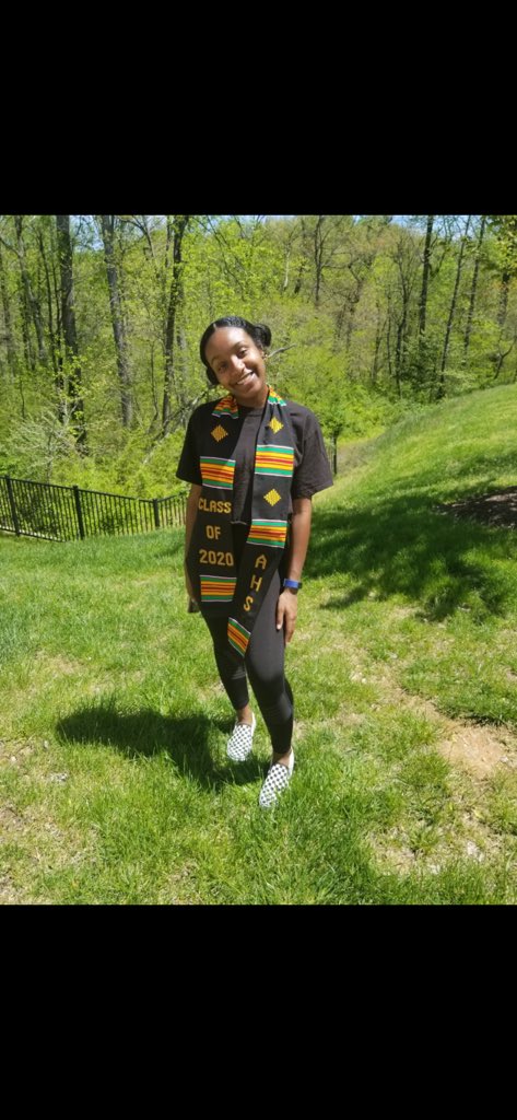 ATownBSU's tweet photo. Please order you Kente Stoles there and only a FEW left! LINK IN BIO.     DM us a picture of you wearing it https://t.co/esM4RG6BZm