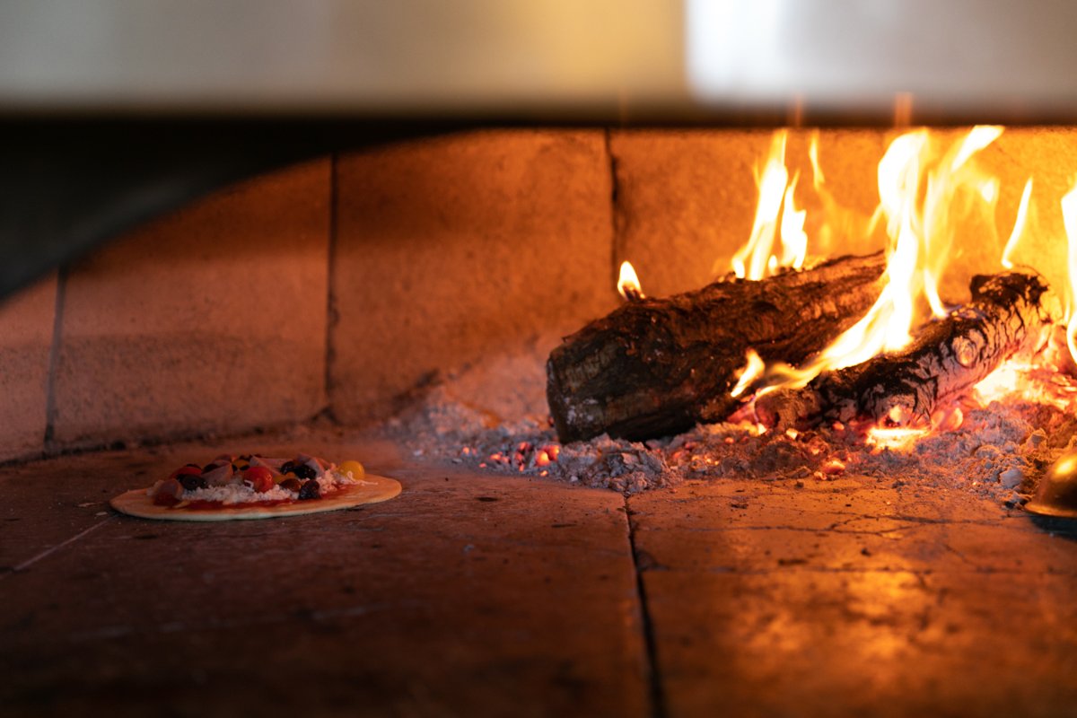 Waterfront Restaurant tweet media