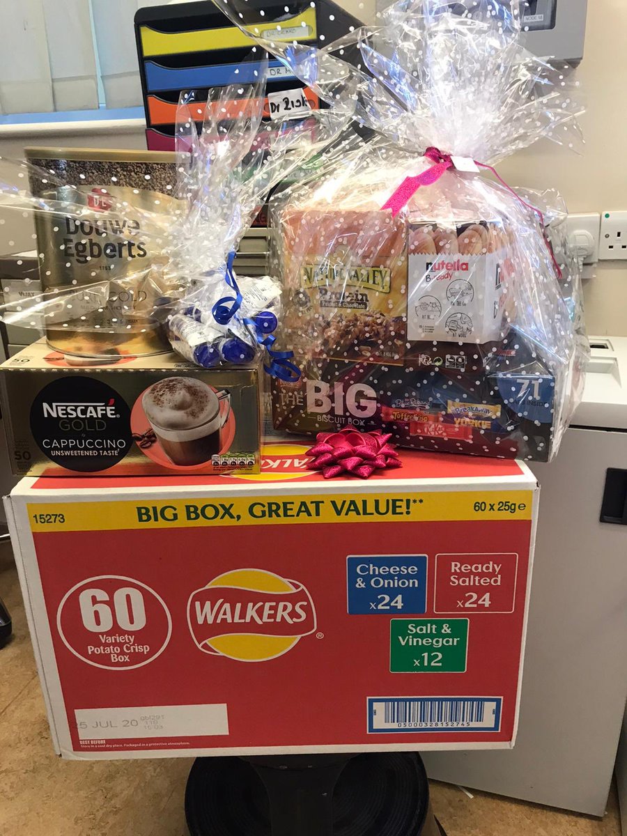 How amazing are our Junior Drs at DSU.. dropped off some lovely goodies for the staff on Thames Ward! What a treat🥰the whole ward is so so so thankful and so grateful for the continued hard work and support they have shown throughout!  <a href="/Claire62465104/">Clairewalsh</a>  <a href="/BlertaCenko/">blerta cenko</a> @BEHMHTNHS