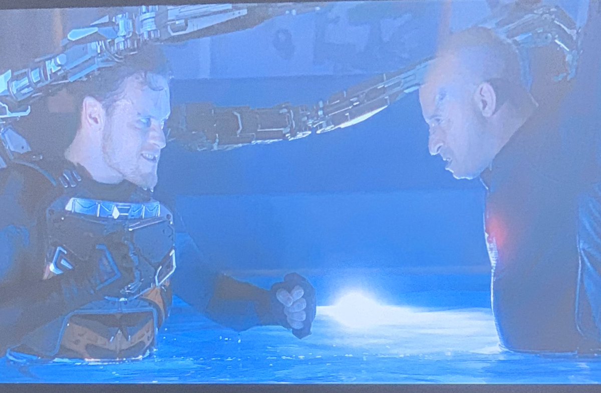 SarahWeicker17's tweet image. “Now then, let’s stress test that regeneration of yours.” Jimmy to Bloodshot #poolscene ♥️#AlternateEnding @Bloodshot @SamHeughan @vindiesel