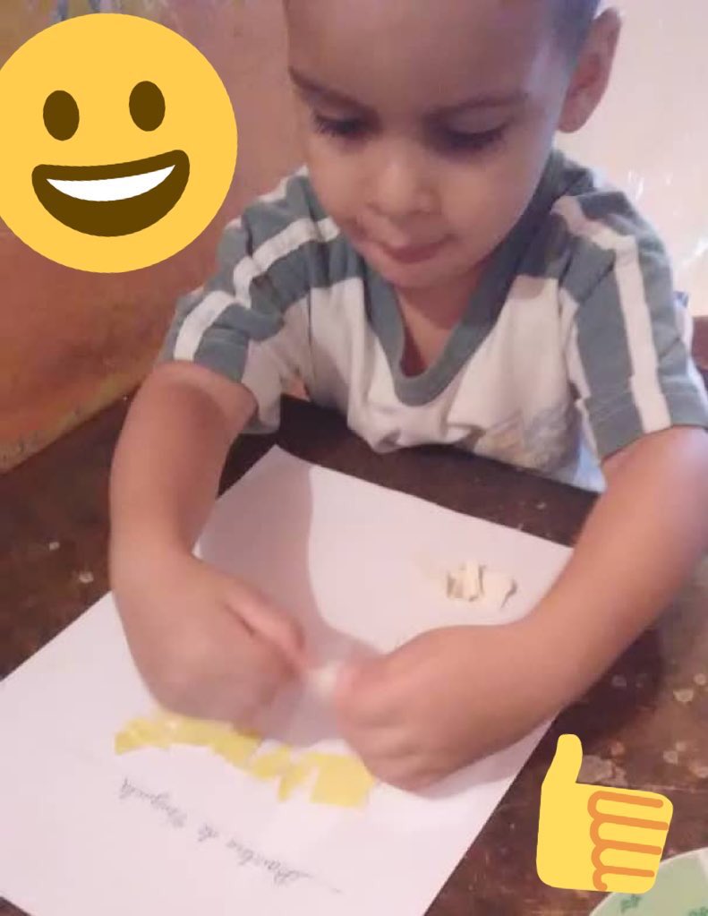 escramirezchaco's tweet photo. #05May #LaEscuelaSigueEnCasa  #IIIMomento Actividad: Paso a paso elaboración de bandera de Venezuela con papel rasgado y pegado. Realizado por Daniell Enrique 1er nivel  “A” 💛💙❤️#QuedateEnCasa                @DireDucacionGDT @laidygomezf @mediluis @arriechezorbel https://t.co/qi4qpKOQwo