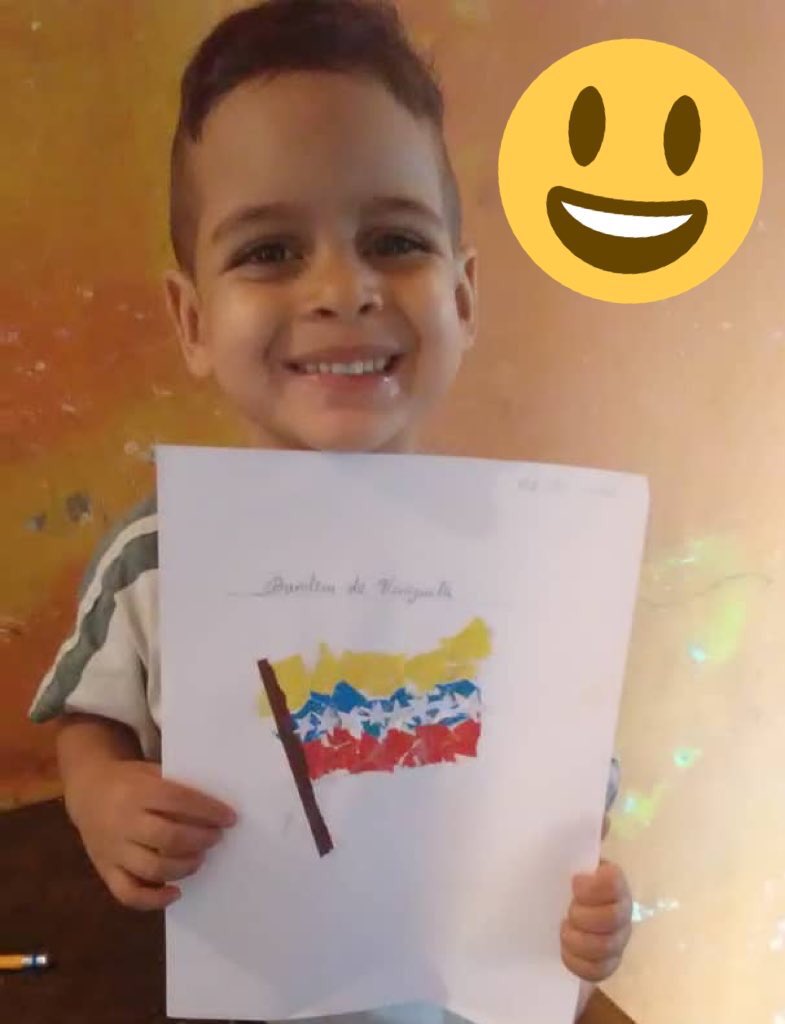 escramirezchaco's tweet photo. #05May #LaEscuelaSigueEnCasa  #IIIMomento Actividad: Paso a paso elaboración de bandera de Venezuela con papel rasgado y pegado. Realizado por Daniell Enrique 1er nivel  “A” 💛💙❤️#QuedateEnCasa                @DireDucacionGDT @laidygomezf @mediluis @arriechezorbel https://t.co/qi4qpKOQwo