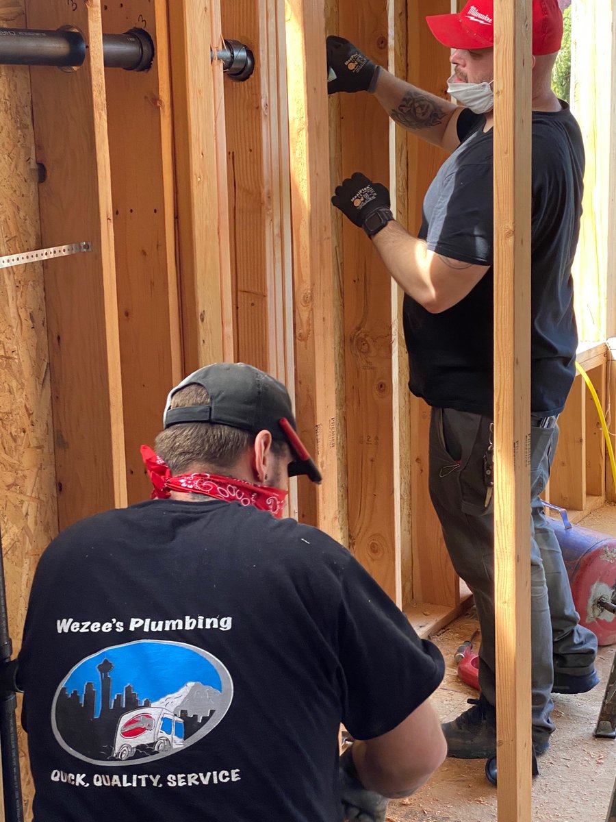 WezeesPlumbing's tweet photo. Rain or shine, our team of talented Plumbers are ready for any type of work. Seen here fiting for a new construction, we will rest assured their skills will last a life time! For an estimate call 206-228-9721 and let @wezees_plumbing support your plumbing needs. #seattleplumbers https://t.co/YZb9dAxq8D