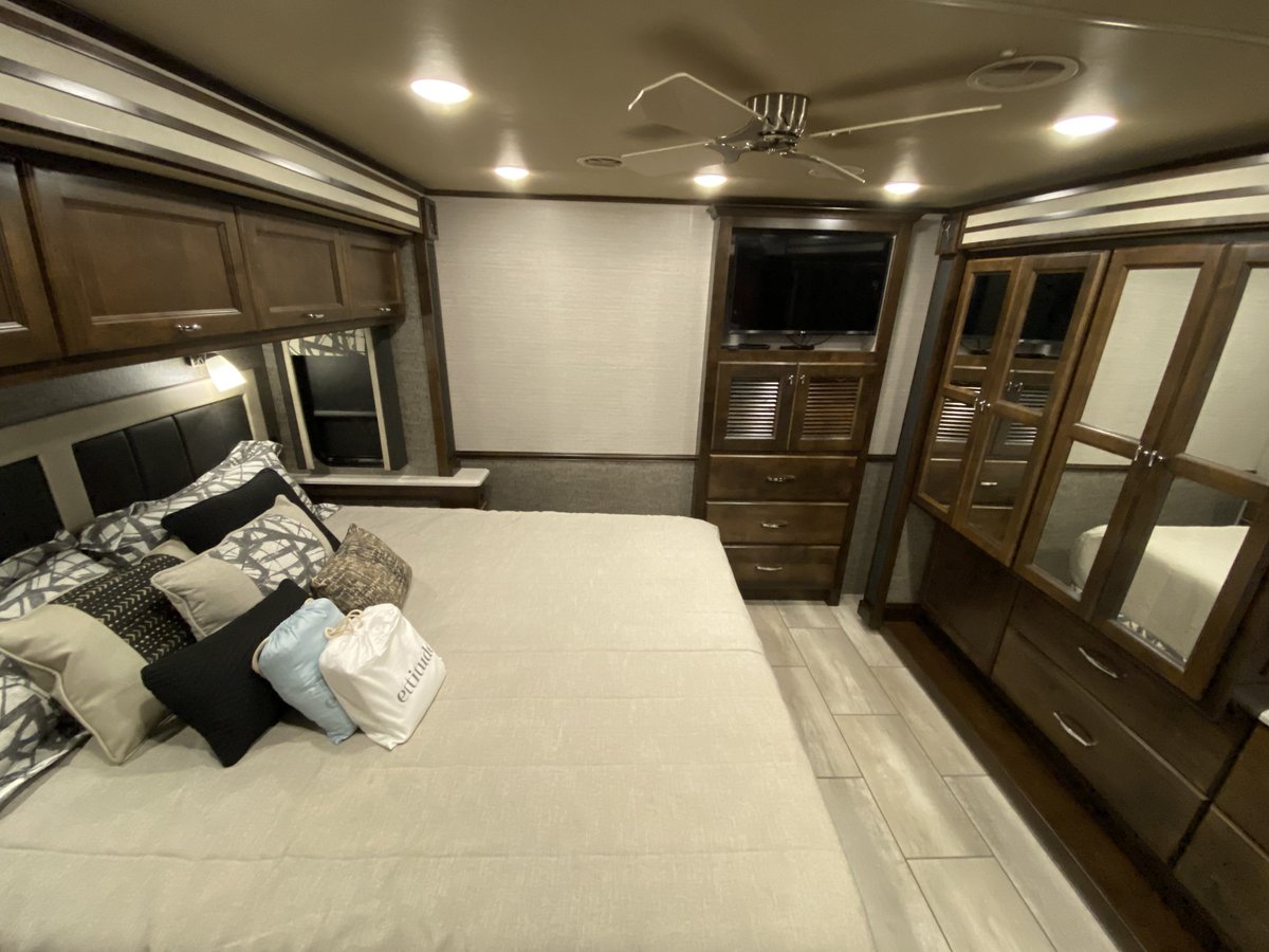 kevinmitnick's tweet photo. I have transformed my traveling work-life to on the road with my new mobile hacking RV!

I now have the luxury of taking my time to focus on researching new SE mitigation techniques for KnowBe4's customers, working on new book ideas, and of course, pentesting. https://t.co/cZfTIeFFYw