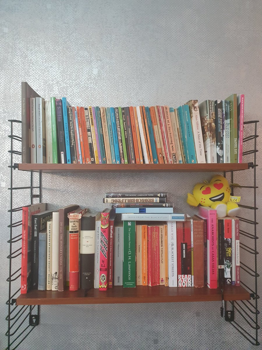redrumlisa's tweet image. I want to get in on the #bookshelfgate action this is one of many bookshelves I use - this one is called Entertainment - its where my happy books are.