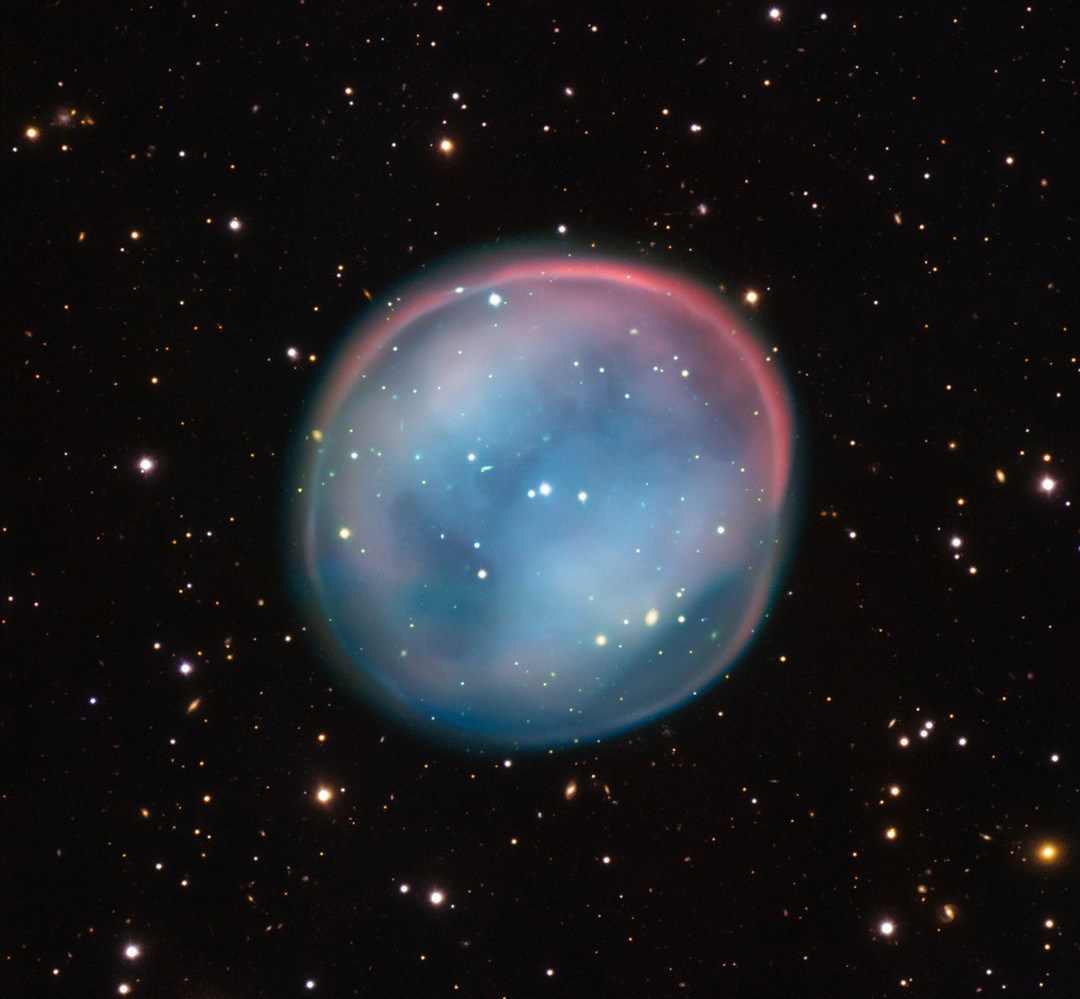 LowellObs's tweet photo. It's #TriviaTuesday! Do you recognize this cool space object? 🤩
Reply with your guesses and we'll post the answer tomorrow!
📷: @ESOAstronomy
#space #astronomy #flagstaff #arizona #lowellobservatory #americasobservatory #telescope #telescopeviews #cosmos #science #travelaz https://t.co/VwA4t98F7s