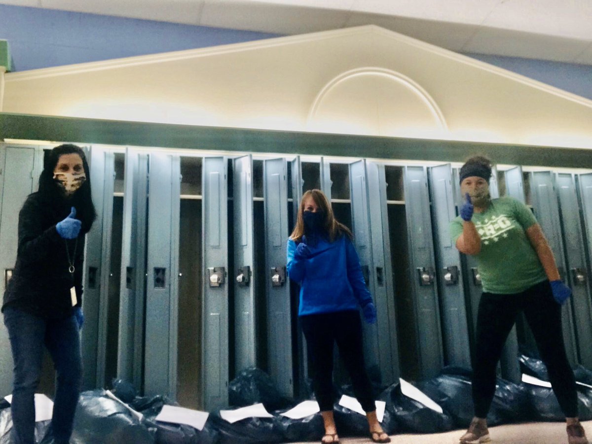 andersonmMASON's tweet photo. Packing up my kids belongings today. Missing the face to face in person teaching with my 4th graders so so much, but so grateful for these two who keep me encouraged along the way. @raleigh_april @javaris_powell #kindnessstartswithMe https://t.co/tVd2C62xVb