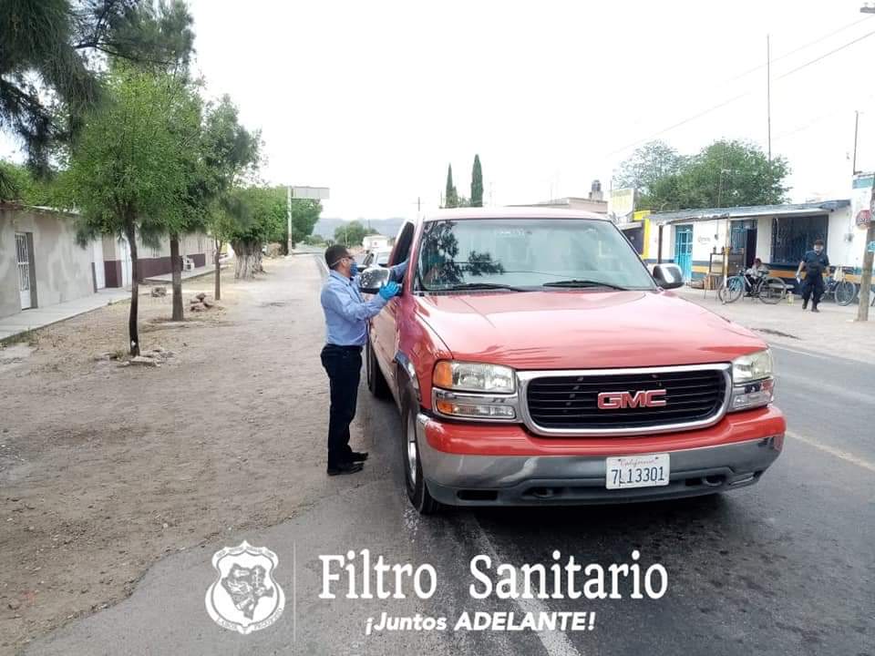 IdealGobierno's tweet photo. La administración municipal presidida @geragala, continúa con las medidas de prevención en los filtros sanitarios, ubicados en la cabecera municipal, en #Guatimapé, #Villahermosa y #Tejamen, esto como medida preventiva para detectar síntomas del #Covid_19 https://t.co/uqlIeOhyeZ