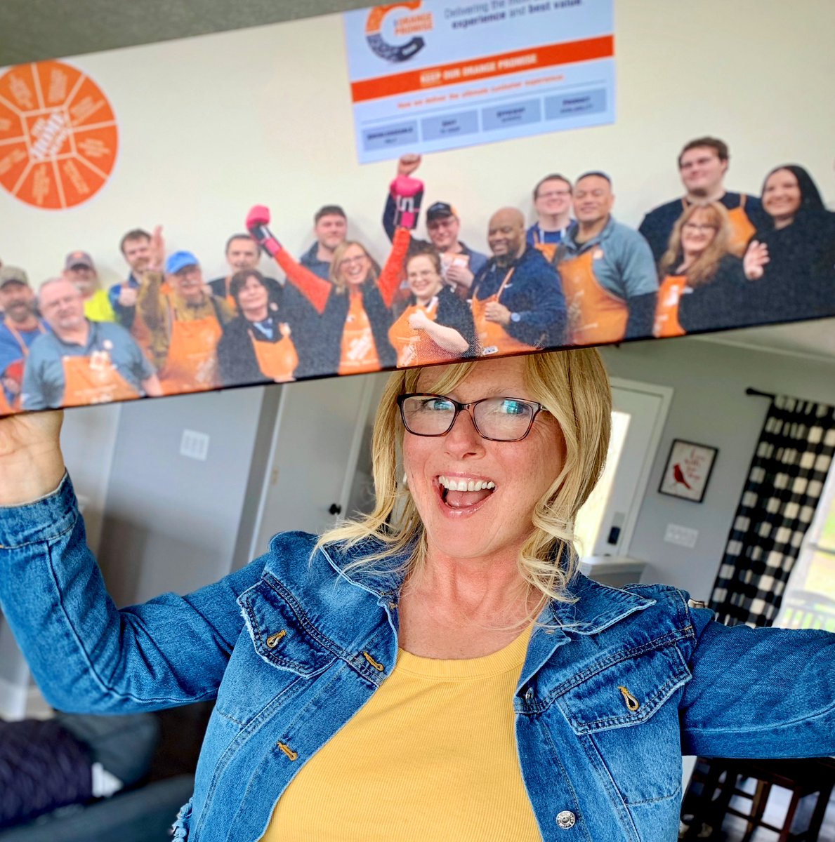 dshines64's tweet image. Sporting my yellow☀️💛 to show my appreciation for our Freight Team, Cashier and Lot Associates @2744Homedepot #MWSpringSpiritWeek @JulieGiattino @HouleHeather @Colleen7817 @TheREALljonesy @CCallender07