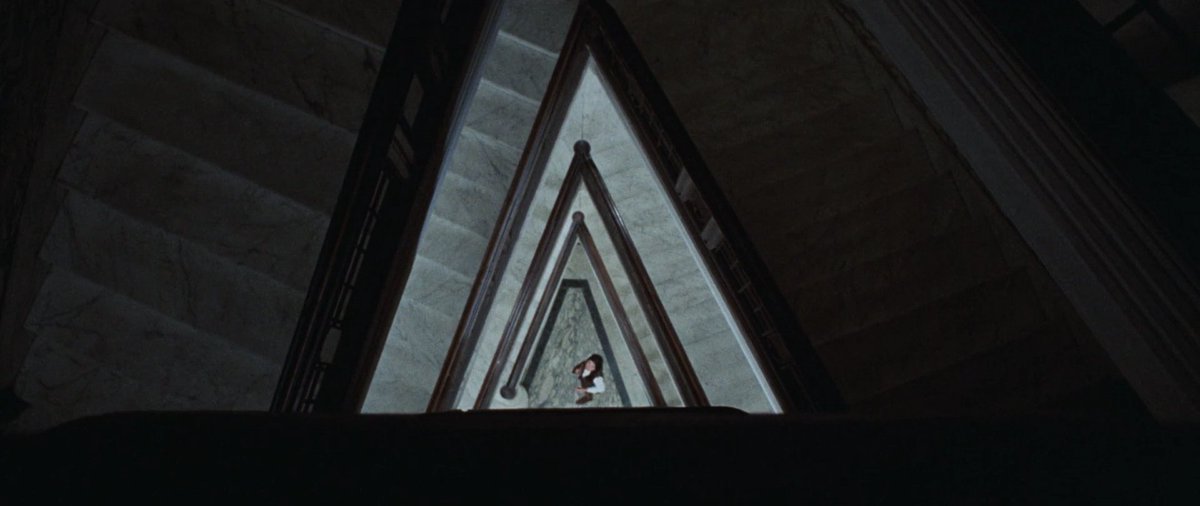 THE BIRD WITH THE CRYSTAL PLUMAGE (Argento, 1970)
