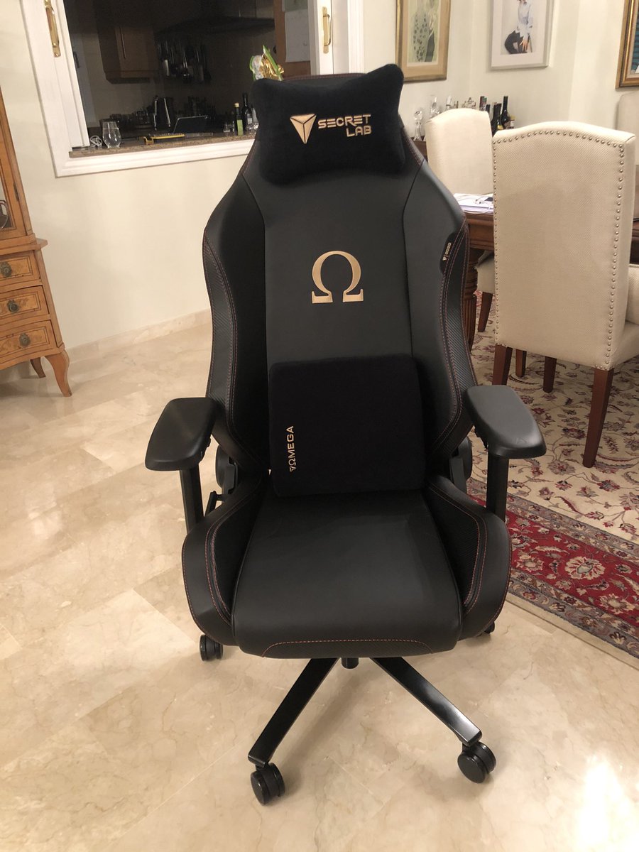JohnnyJFegan's tweet photo. Thanks guys @secretlabchairs ! Just arrived https://t.co/lF4VjAHc6S