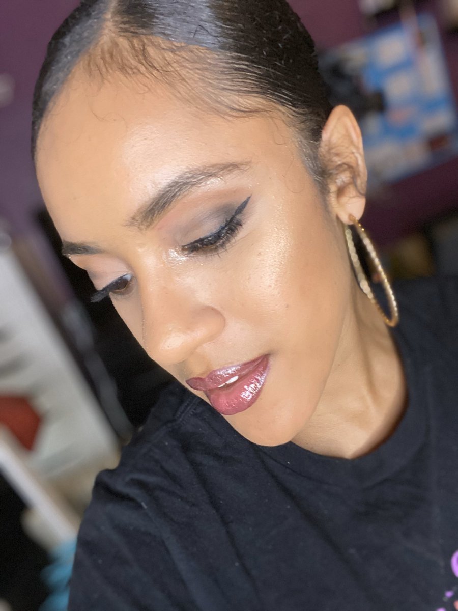 Christ_a_line's tweet photo. Soft Glam using @AmberScholl Cosmetics #AScosmetics #amberscholl #makeup #makeupartist https://t.co/vSeTSGXiPN