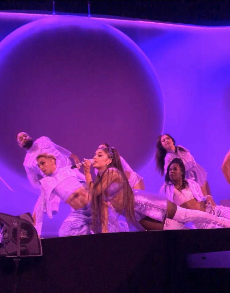 cassmacias22's tweet photo. @ArianaGrande Just reminiscing about the time I went to #SWT with my beautiful daughterโs @jenaemacias @victoriamacias0 Wish I could go back in time! ๐ค๐ค๐๐ป #ArianaGrande #SweetenerWorldTour #missingAri #memories #Ari https://t.co/pE9xXx8Dvl
