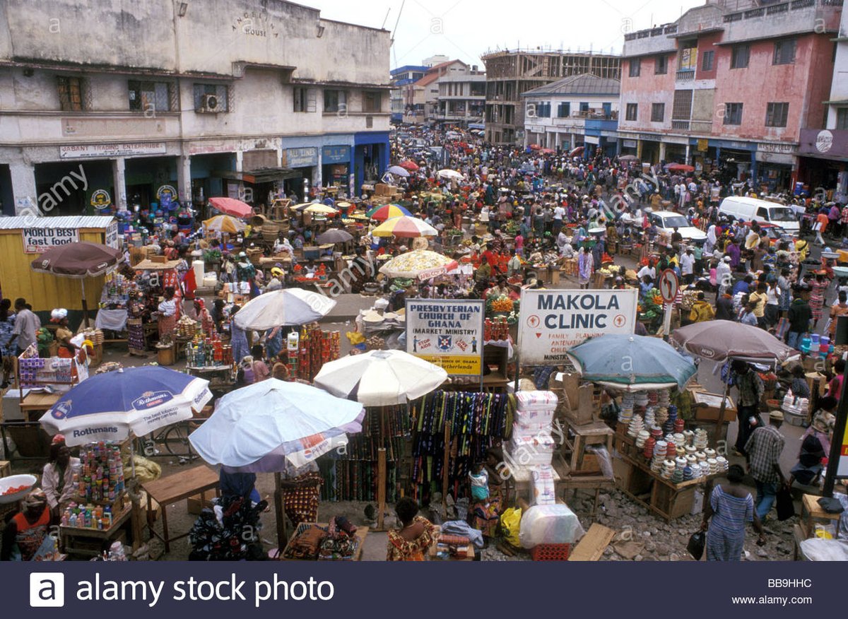 nanacweci's tweet photo. Kejetia                                                        V.                 Makola
#AccraVsKumasi https://t.co/yp7wd0ww6W