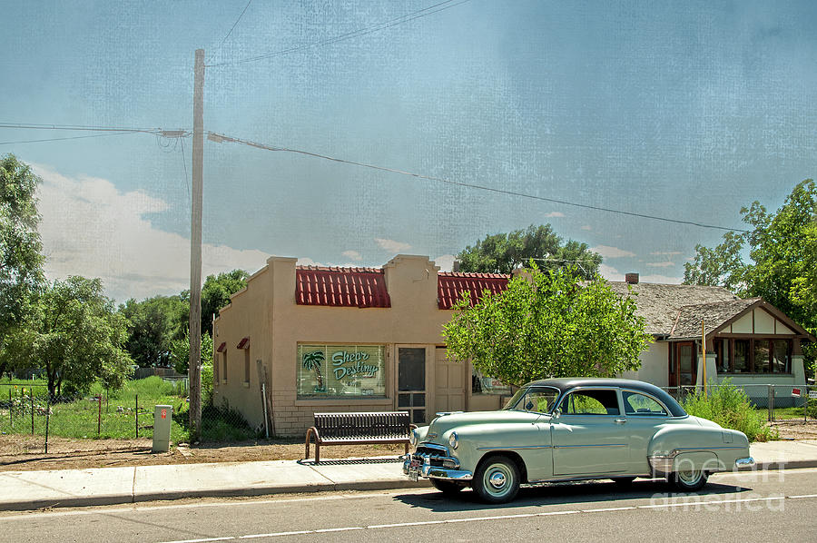 This image brings back memories for me back in the day. “1950 Chevy 2 Door Deluxe” By John Bartelt … ow.ly/QflI50znczr  …  #fineartforsale … #classiccars #nostalgic #vintage #wallart #americana #collectorcars