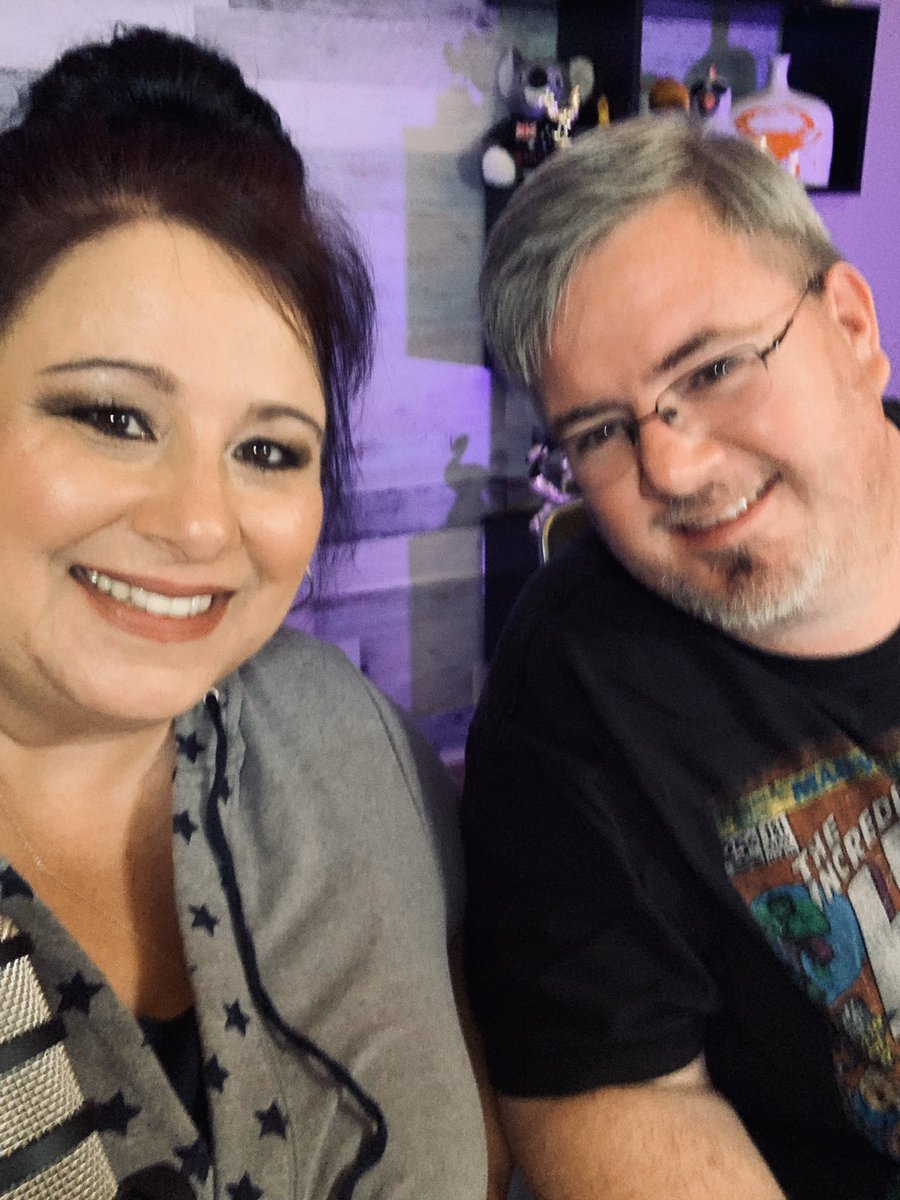 lalidoloca's tweet photo. See you soon @9pm EST https://t.co/NJljwCWqAP @youtube #chitchatlive https://t.co/RsVgGeiGTP