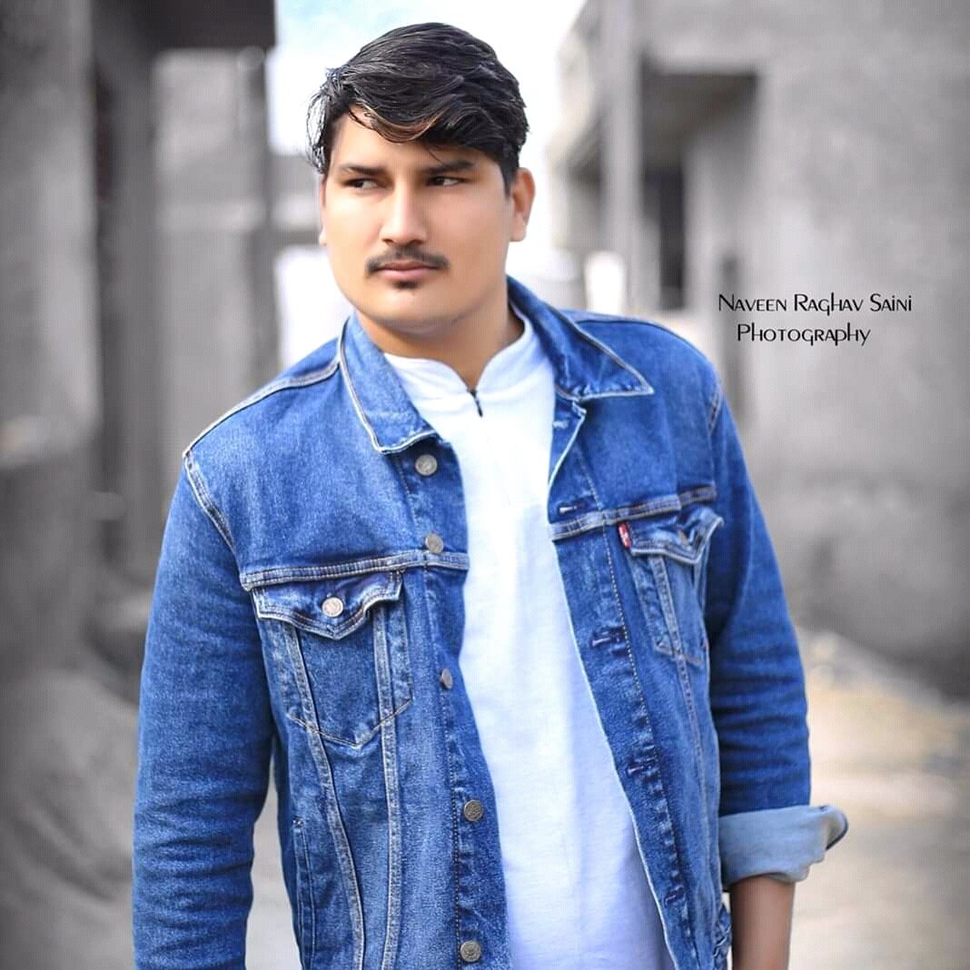 ASRohtakiya's tweet photo. यहां उन बच्चों को दिखाया गया है जो लोकप्रियता से ज्यादा संगीत की परवाह करते हैं। @ASRohtakiya @RandeepHooda https://t.co/ffoyVUAIu2