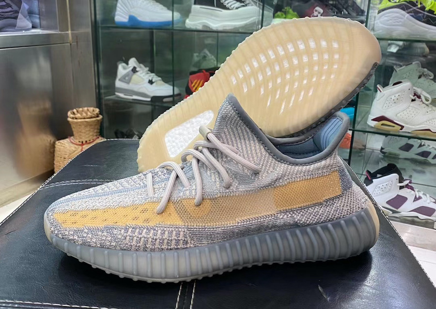 yeezy static yellowing