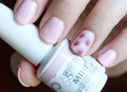 GelishMINI's tweet image. @simplecharmliving used Gelish Mini to get this adorably sweet strawberry nail art! Recreate the look with your favorite shades available at getgelished.com #GelishMini #getgelished #DIYGelNails
