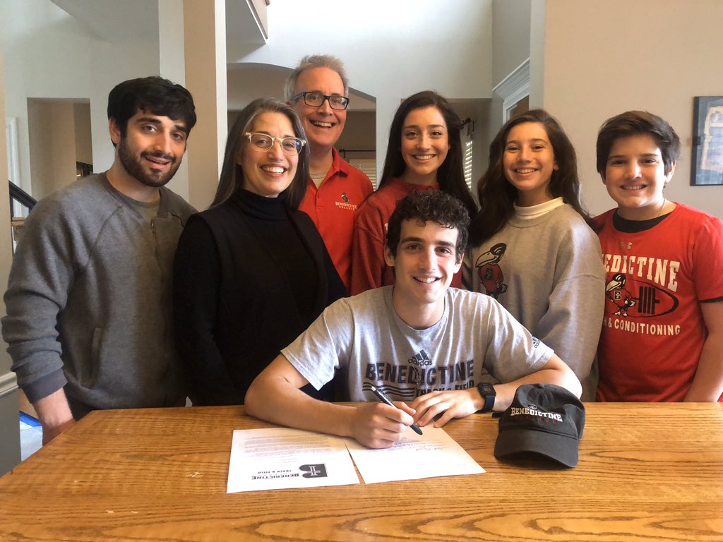 david_mannella's tweet photo. Excited to have the opportunity to run track and cross country at Benedictine College for the next 4!🏃🏼‍♂️#goravens https://t.co/GJnUSeVW2Q