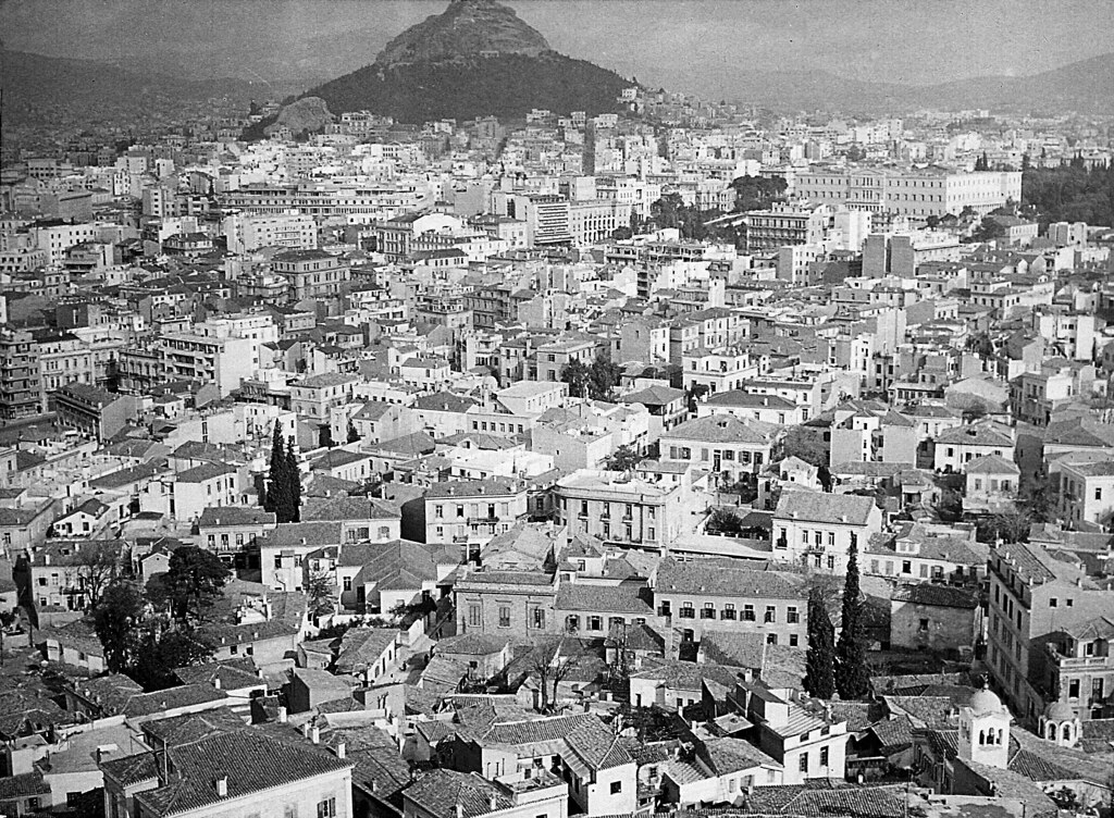 greciaparabrs's tweet photo. De volta ao passado... Atenas, 1940 / Επιστροφή στο παρελθόν... Αθήνα, 1940
#grecia #grécia #greece #ellada #ελλαδα #hellas #ελλας #atenas #αθήνα #athens #oldathens #vintageathens #retroathens #vintagegreece #oldgreece #oldgreekphotos #retrogreece #greciaantiga #discovergreece https://t.co/tZ4vmaEZR8