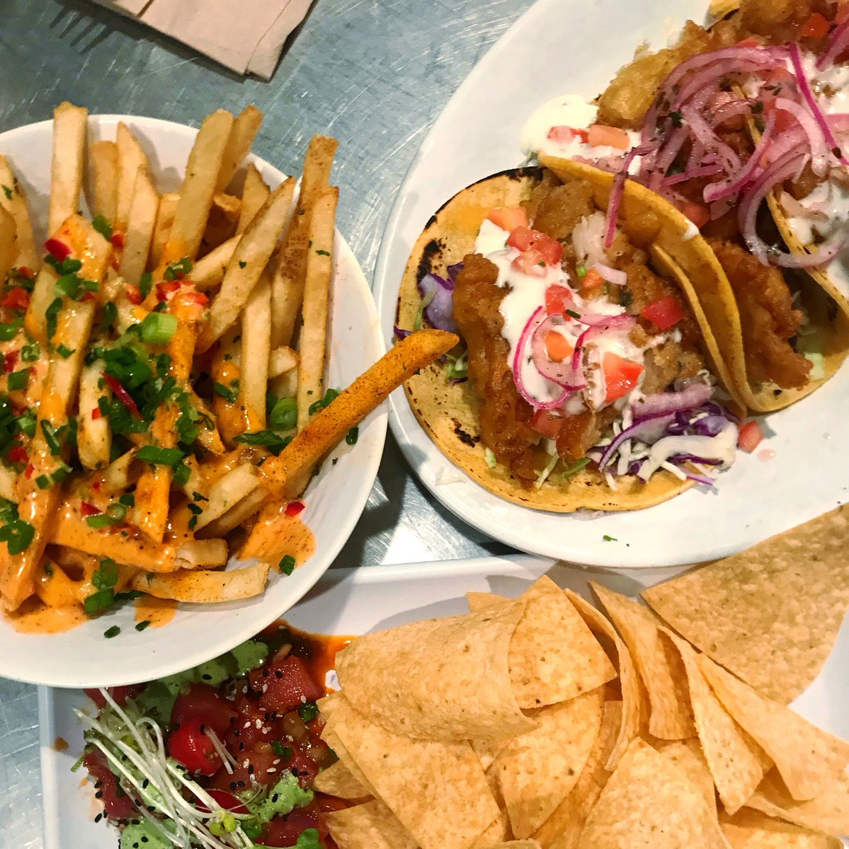 chefstoys's tweet photo. Get your #TacoTuesday on with @californiafishgrill! In this photo we have battered fish tacos, ahi poke and dynamite fries ๐ฎ๐๐ฝ๏ธ Visit https://t.co/d66pcuUY55 to order online!
#customerfeature #fishtacos #mychefstoys https://t.co/COu1Hpy0B8
