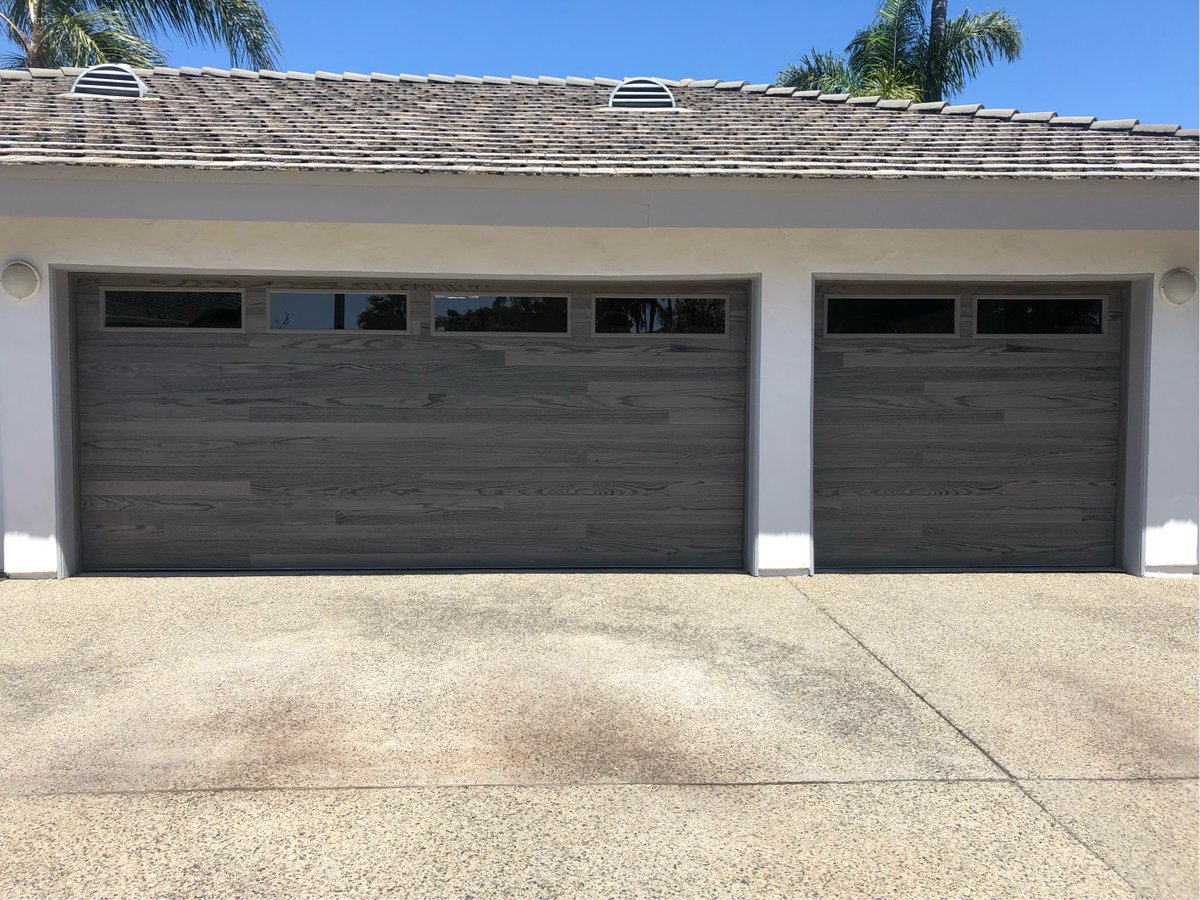 FallbrookODG's tweet image. Another before and after - love it! We're here for you - give the office a call at 760-728-3823 for any garage door or gate issues or questions. Take good care of yourselves!