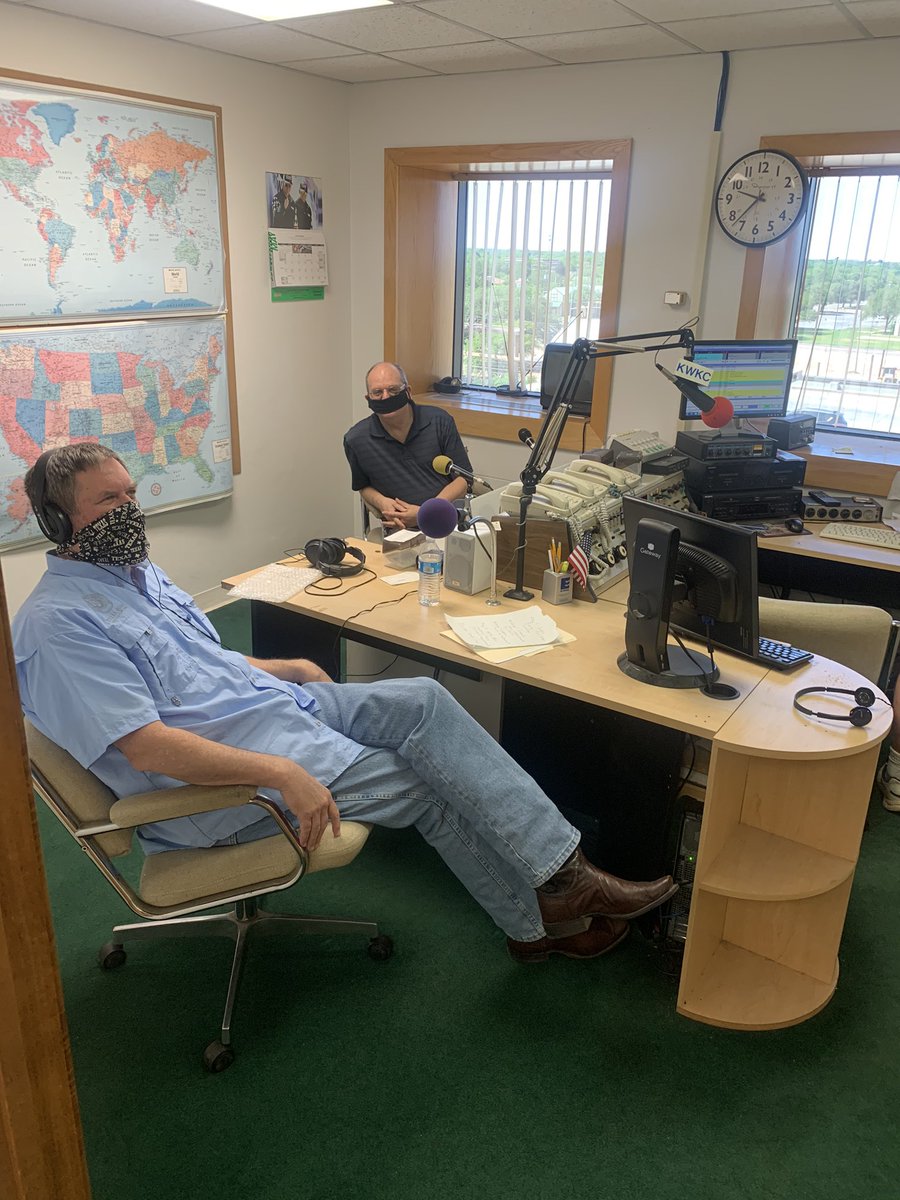 RepStanLambert's tweet photo. Masks 😷
and social distancing ➡️⬅️
on the radio! #KWKC 📡#TheProfessors #HD71 #txlege #COVID19 @McMpolisciprof @mcmuniv https://t.co/hHzfSJi26W
